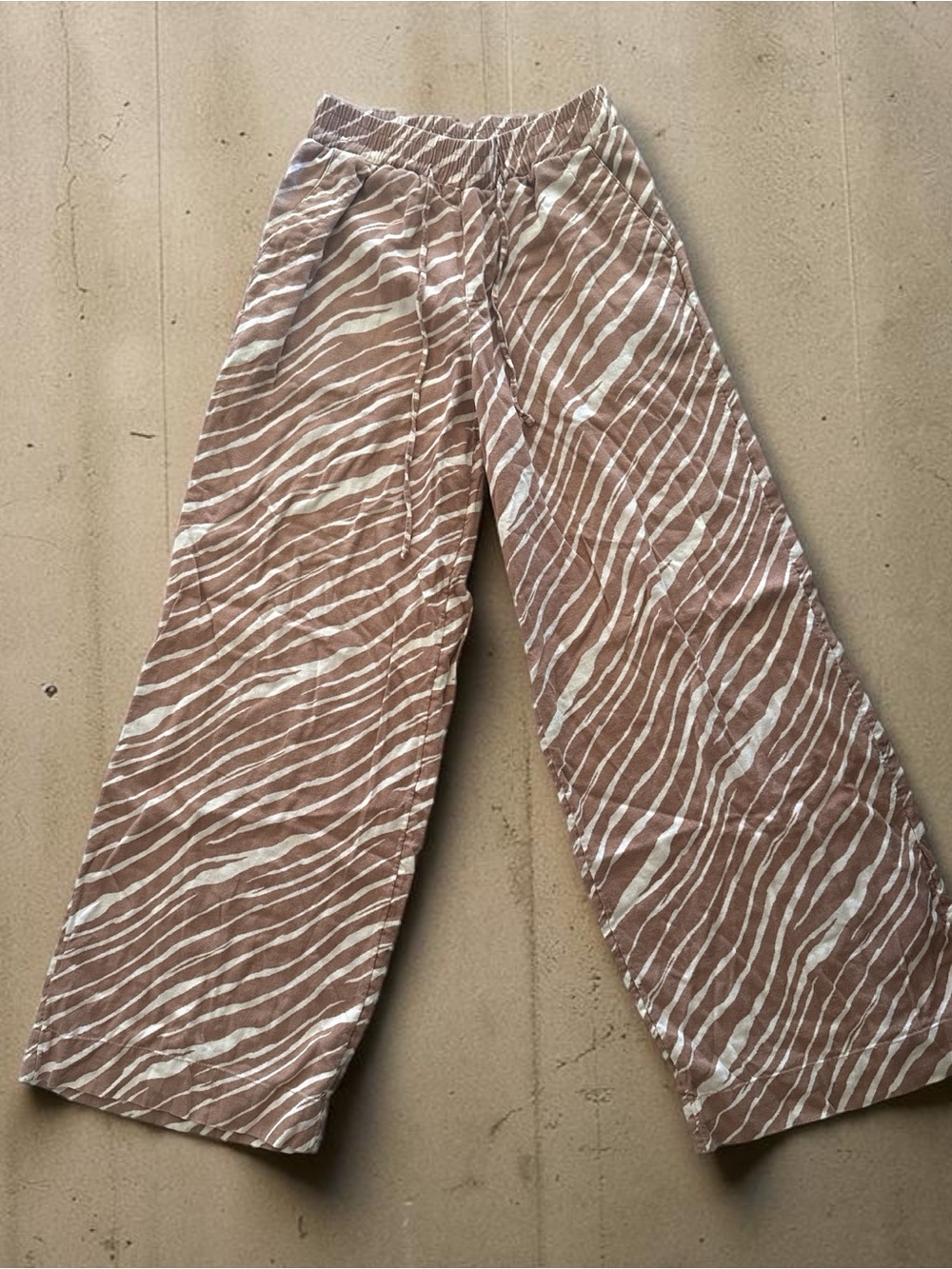 Men's Casual Zebra-Stripe Wide Leg Pants - Beige